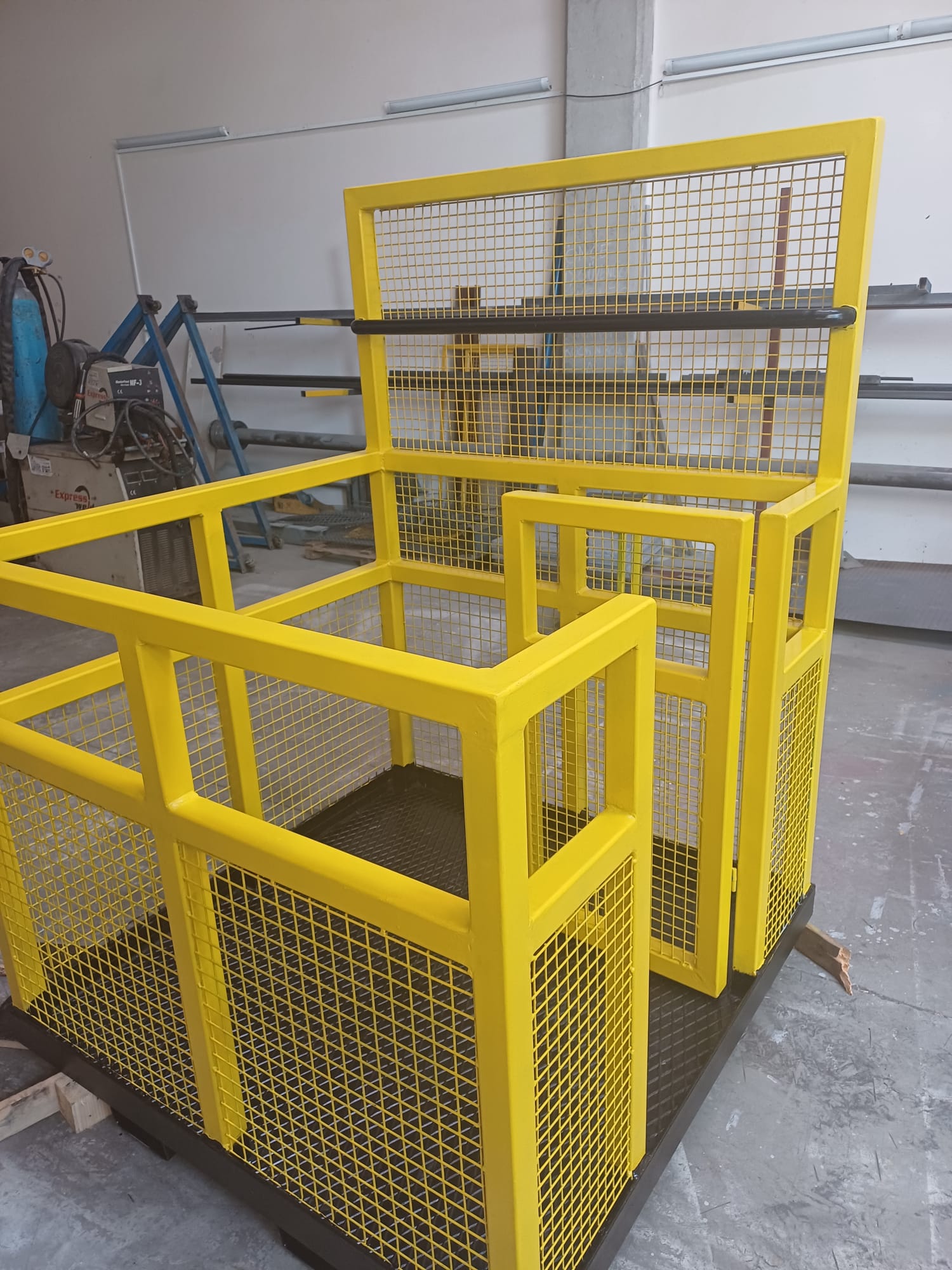 Özel imalat forklift sepet imalatı2